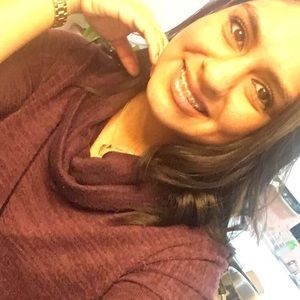 Meet your Posher, Monica